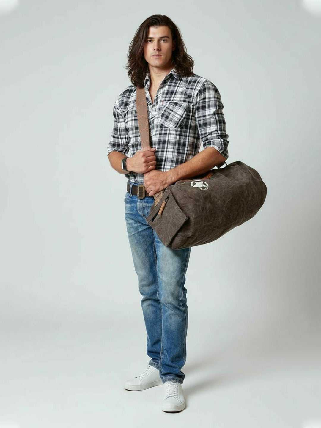 Canvas Travel Duffle Bag | 25 litres | Sports Duffel | Gym Bags | for Men and Women | Adjustable Broad Strap | Airline Carry-On Luggage | Quick Access Pockets |
