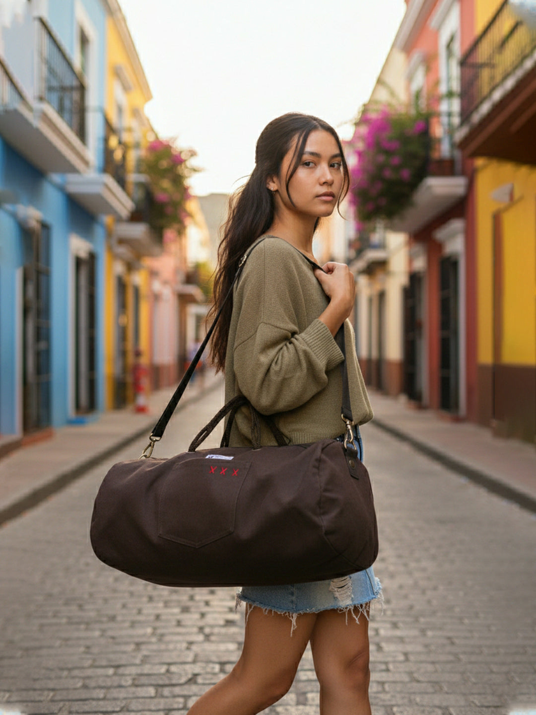 Canvas Travel Duffle Bag | 40 litres | Sports Duffel | Gym Bags | for Men and Women | Detachable Strap | Airline Carry-On Luggage | Quick Access Pockets |